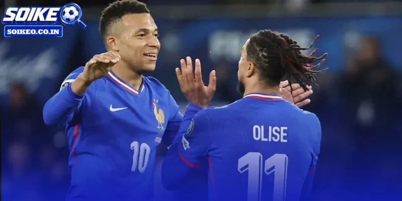 Phong độ chênh lệch cùng ưu thế đối đầu nghiêng về Les Bleus